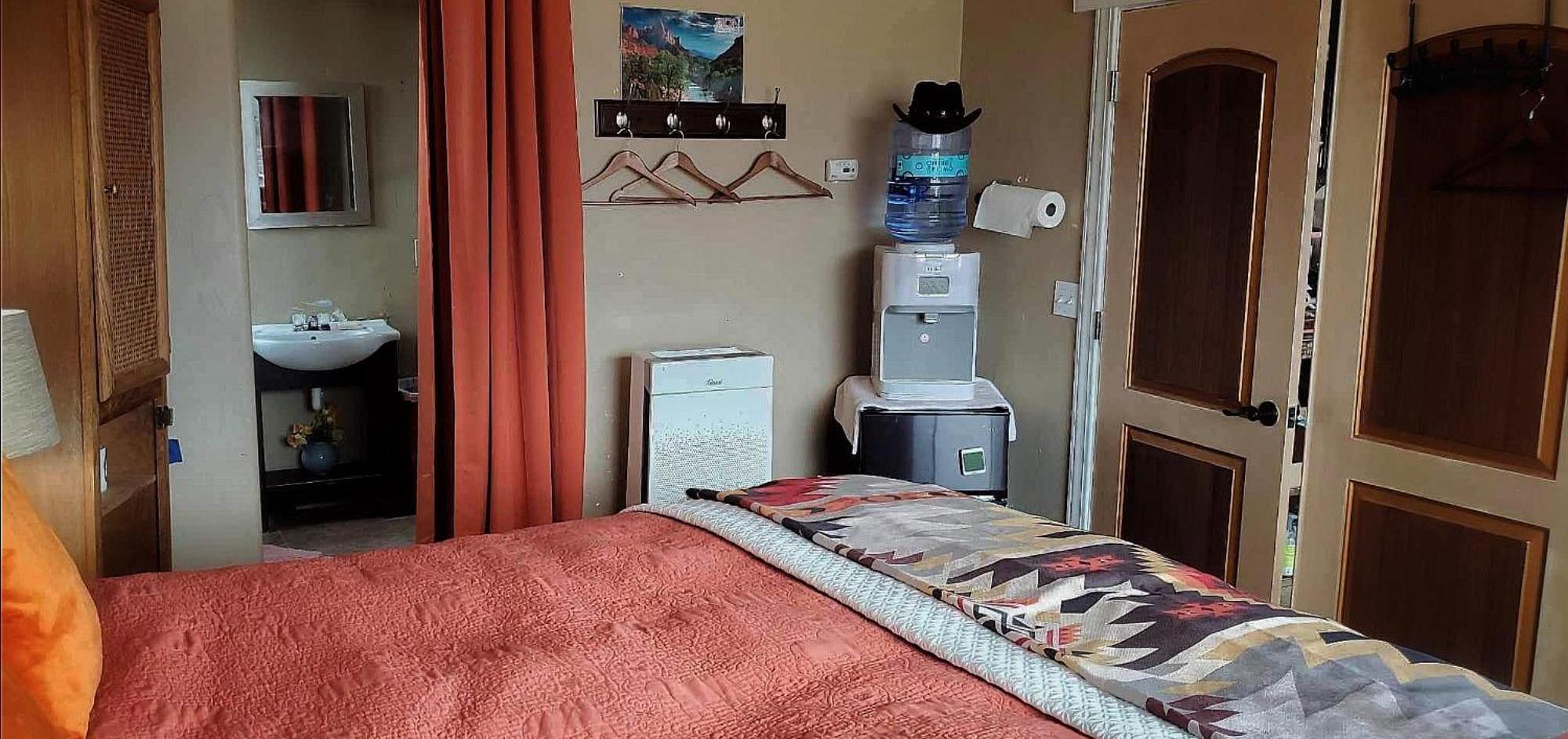 The Zion House - Affordable Bedrooms Hurricane Kamer foto